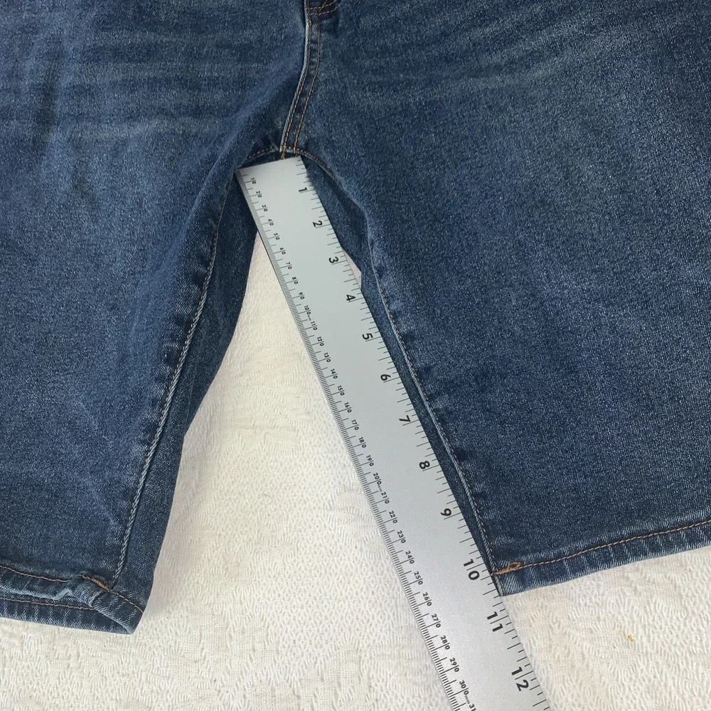 True Religion Ricky Jean Shorts Mens 36 x 11 Denim Relaxed Straight Stretch NICE